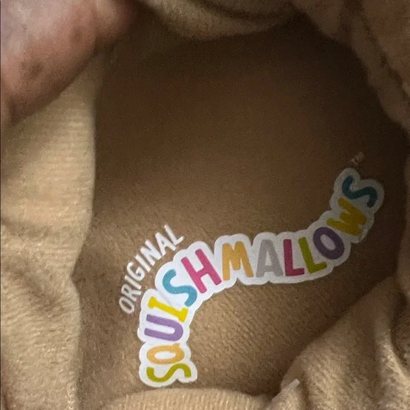 SQUISHMALLOWS UNISEX BROCK THE BULL DOG SLIPPERS SIZE 8-9 - Picture 6 of 7